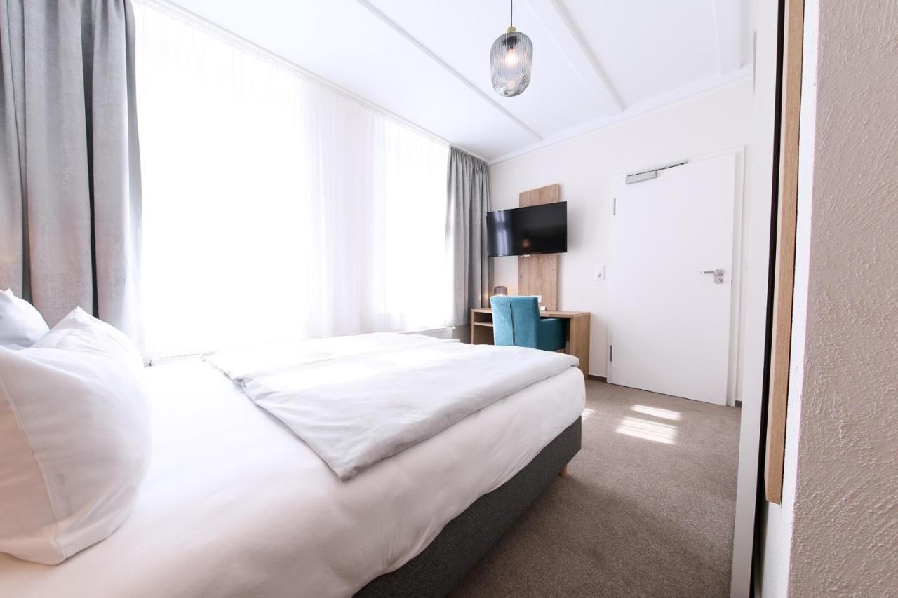 24/7 Selfcheckin Schmiedestrasse Hotel Leer Bagian luar foto